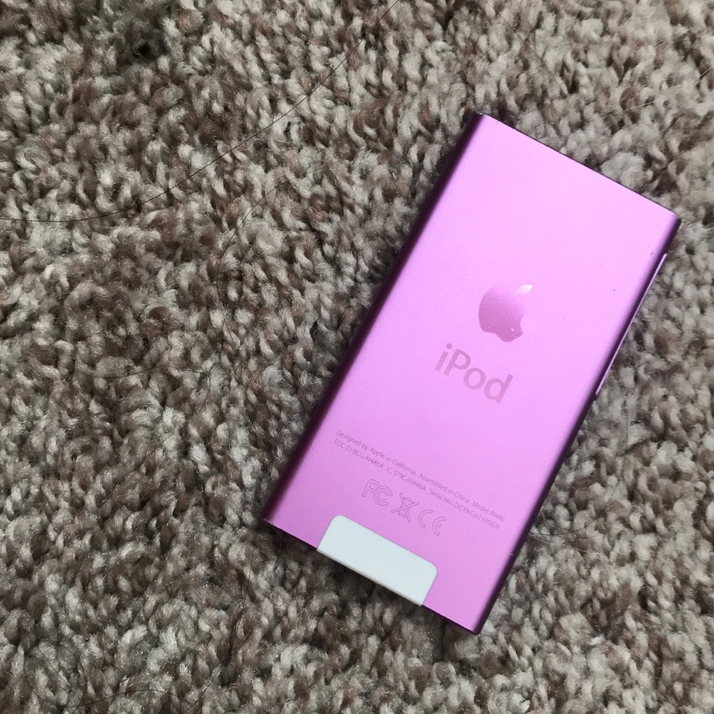 IPOD NANO newest generation (touch screen)